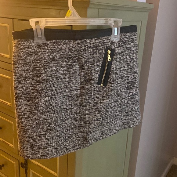 Express Dresses & Skirts - Express skirt